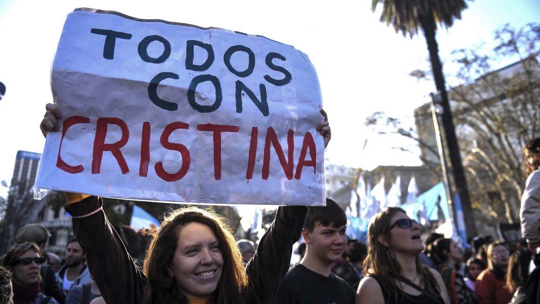 trabajadores-de-vialidad:-banderazo-“contra-el-lawfare-y-en-defensa-de-cristina”