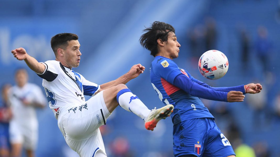 tigre,-con-el-objetivo-de-la-copa-sudamericana,-recibe-a-un-velez-sumido-en-una-crisis