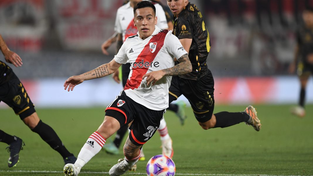 river-le-gano-a-platense-y-se-metio-en-la-libertadores-2023